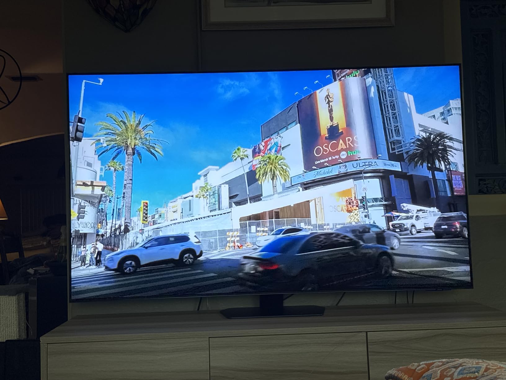 Samsung 98-Inch Class Neo QLED 4K QN90F Series, Vision AI, Mini LED Smart TV (2025 Model, 98QN90F) Neo Quantum HDR+, Object Tracking Sound+ w/Dolby Atmos, Glare Free, Gaming Hub, Alexa Built-in customer photo 2