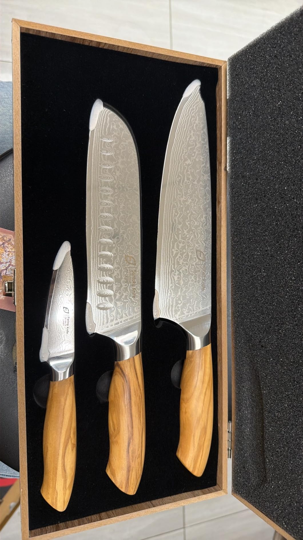 Emojoy 3-Piece Japanese Damascus Steel Knife Set, Olive Wood Handle & Box customer photo 2