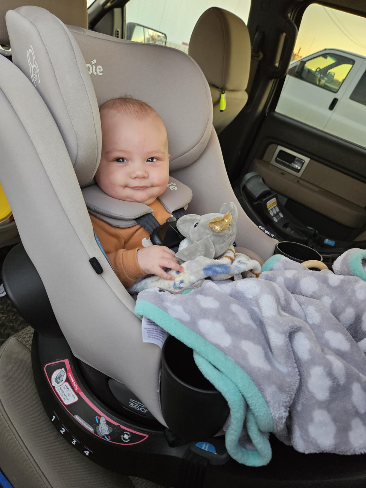 Joie Chili Spin SI 360 Rotating Convertible Car Seat, 2-in-1 Rear & Forward customer photo 1