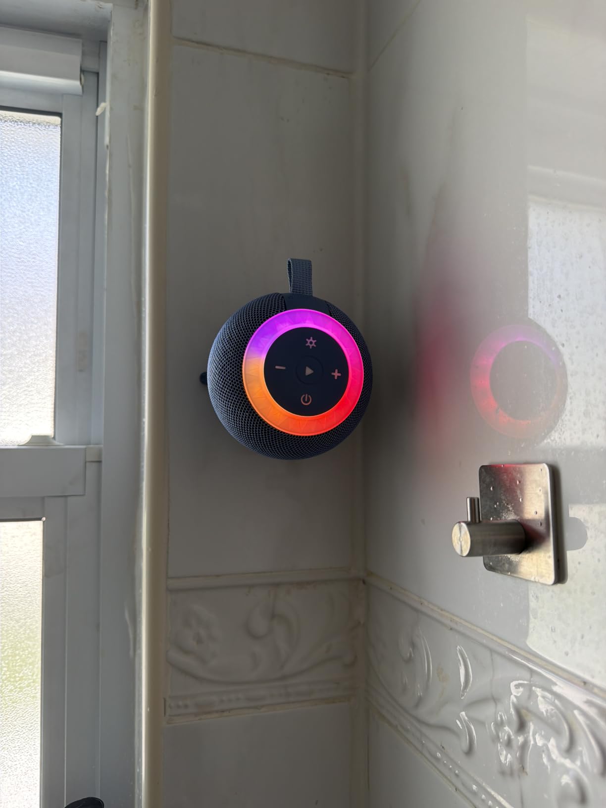 Bluetooth Shower Speaker IPX7 Waterproof: Removable Suction Cup, Black customer photo 2
