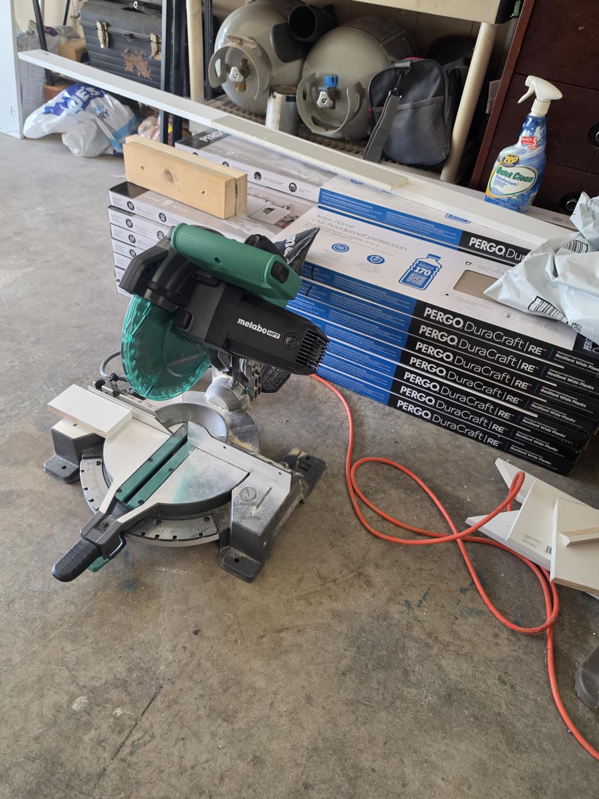 Metabo HPT 10-Inch Compound Miter Saw, 15-Amp, Single Bevel, C10FCG2 customer photo 2