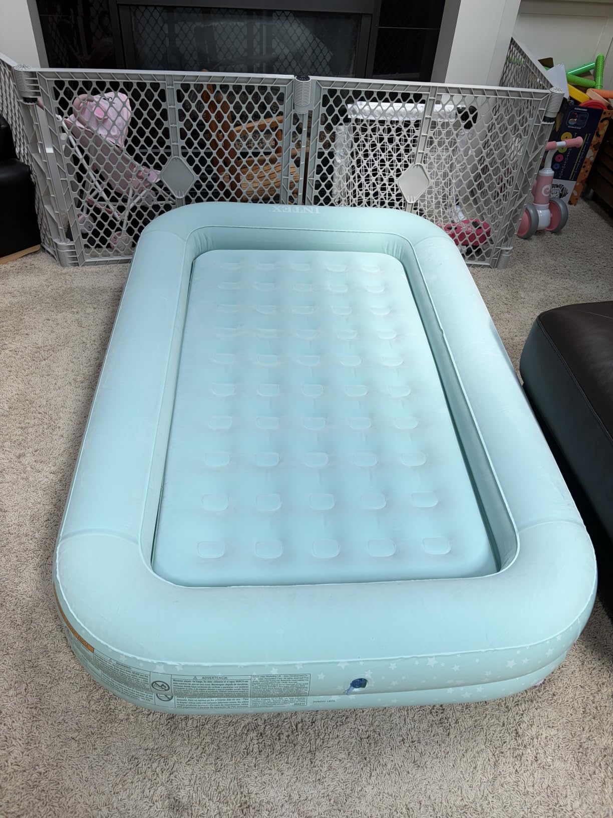 Intex 66811EP Inflatable Kidz Travel Bed Set, Includes Hand Pump and Carry Bag, Removable Mattress, Quick Inflation, Indoor Use, 42in x 66in x 10in, Beige Color with Star Print Frame customer photo 2