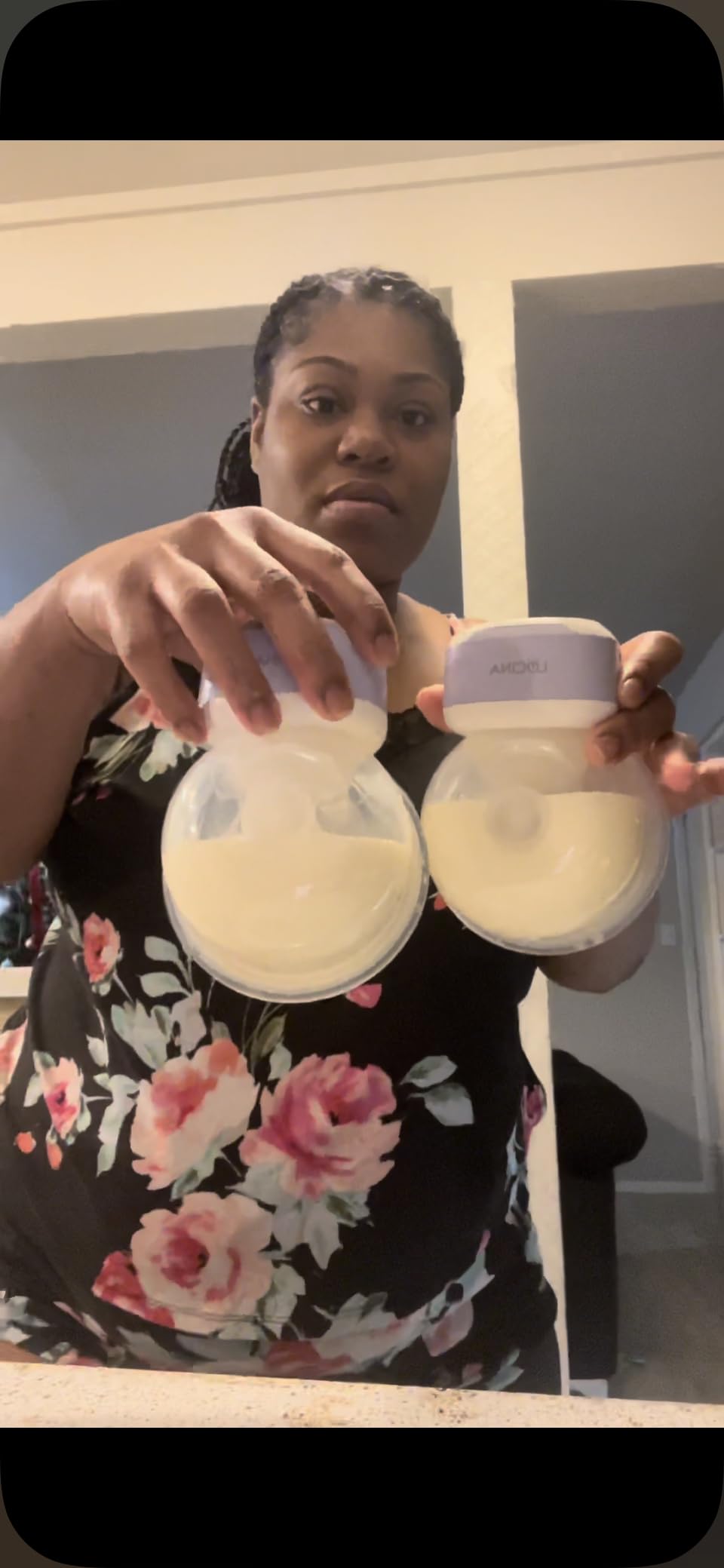 Lucina Wearable Breast Pump Hands Free -16/18/20/22/24mm Flanges for Mom customer photo 1