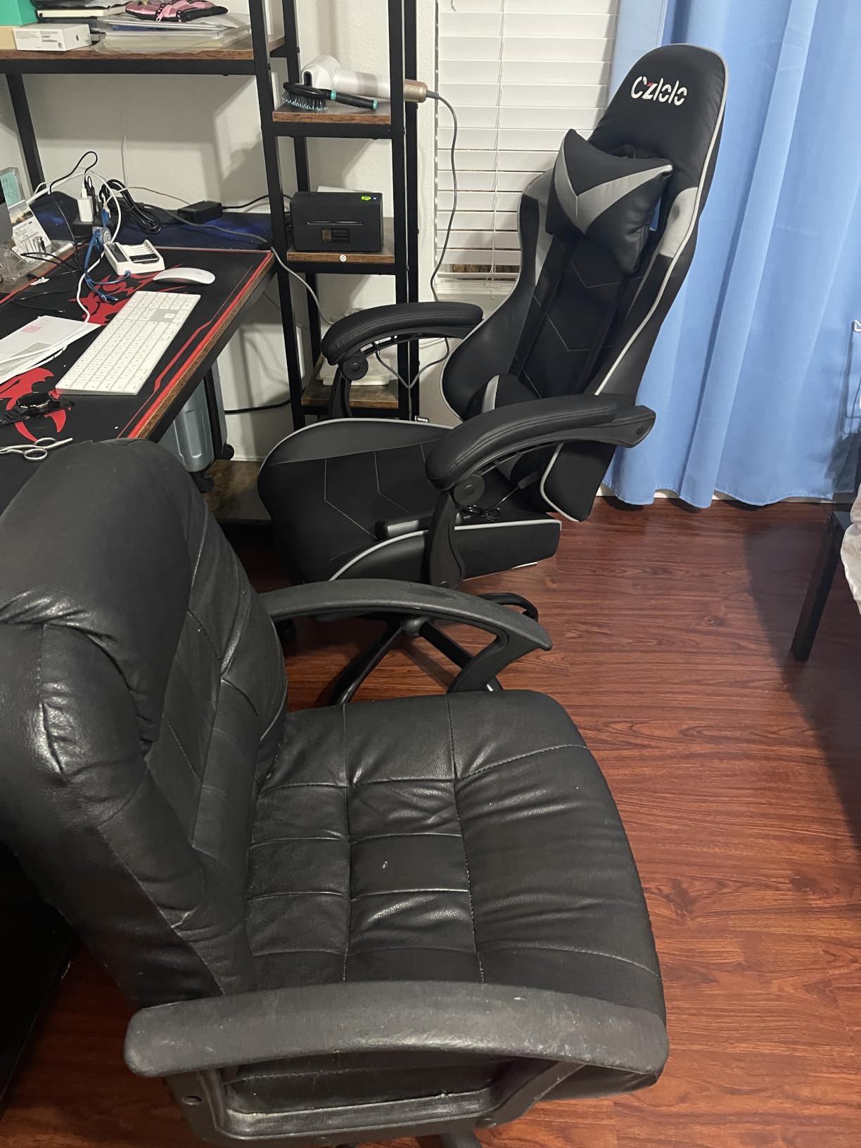 Czlolo Gaming Chair with Footrest Racing Style Lumbar Support Massager Video Game Chair with Metal Legs, High Back Gamer Chair with Headrest, 360° Swivel Office Computer Desk Chair (Black) customer photo 2