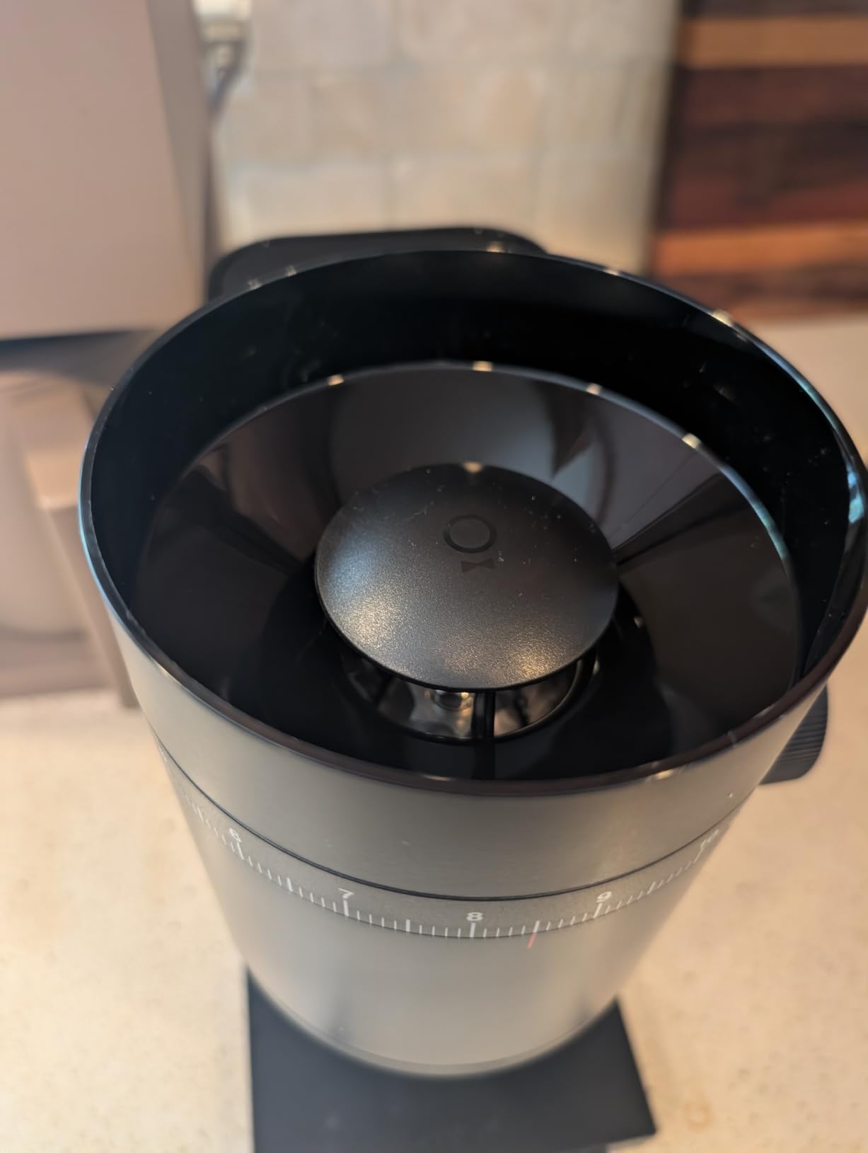 Fellow Opus 2 Conical Burr Grinder – Electric Coffee Grinder for Home Use, 48 mm Burrs, Stepless Grind Adjustment, Espresso to Cold Brew Range, Anti-Static, Auto Stop, Black customer photo 2