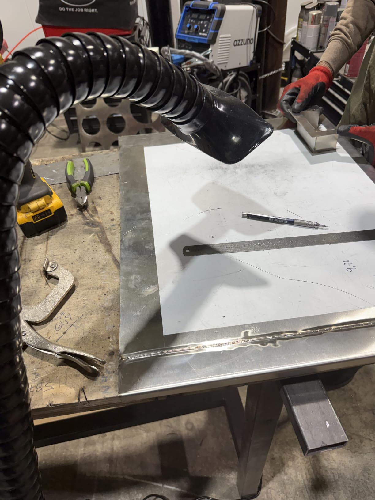 Solder Fume Extractor – 180W 320m³/h, Thickened Pre-Filters, Soundproof Low-Noise Chamber, Exclusive Downward Exhaust, H13 HEPA & High-Iodine Carbon, Smoke Absorber for Soldering, Laser, 3D Printer customer photo 2
