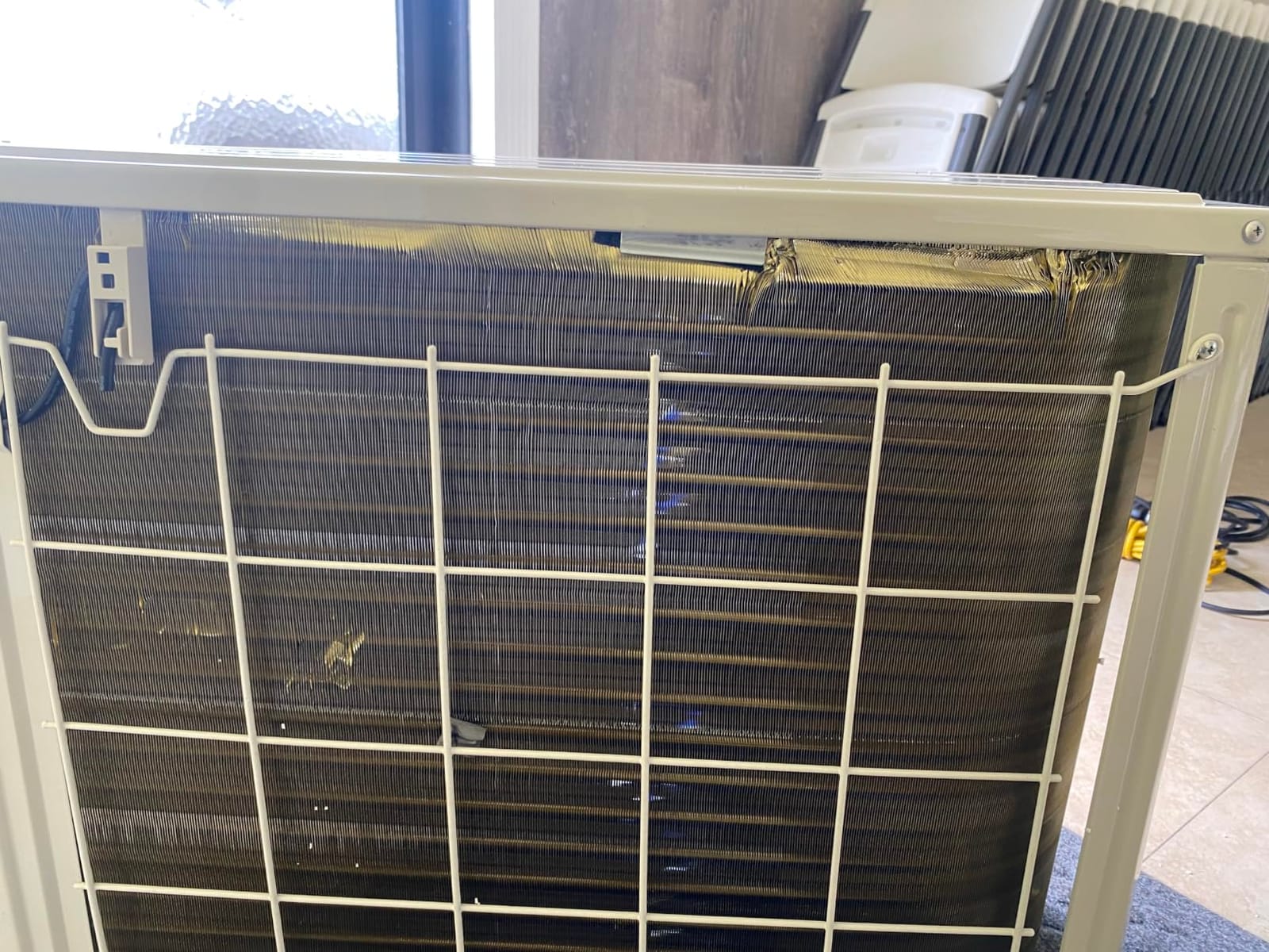 12000 BTU Mini Split Air Conditioner & Heater, 208/230V 18.1 SEER2 customer photo 2