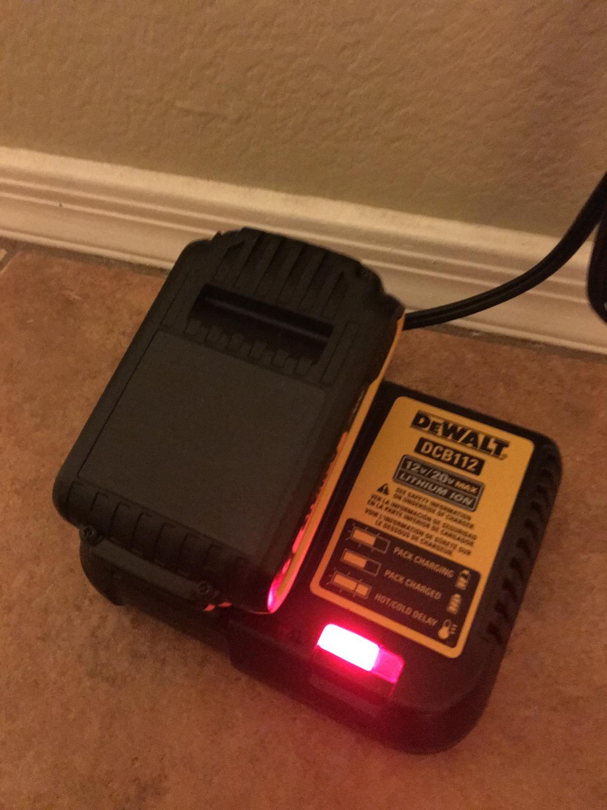 DEWALT 20V MAX Cordless Drill Driver and Circular Saw Combo Kit with 2 x 2 Ah Batteries and Charger, Contractor Bag (DCK252D2) customer photo 1