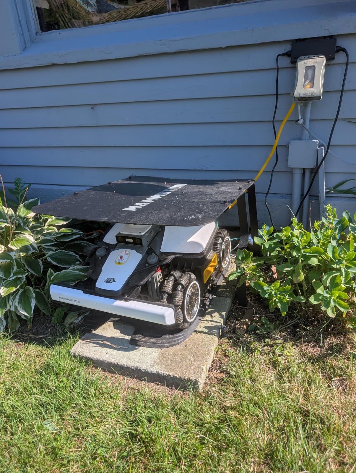 (2026 Upgrade) Mammotion LUBA mini 2 AWD 1500H Robot Lawn Mower, for 0.37 Acres, 360° LiDAR+Dual-Camera AI Vision, 80% Slope, DropMow, 20 Multi-Zone Management customer photo 2