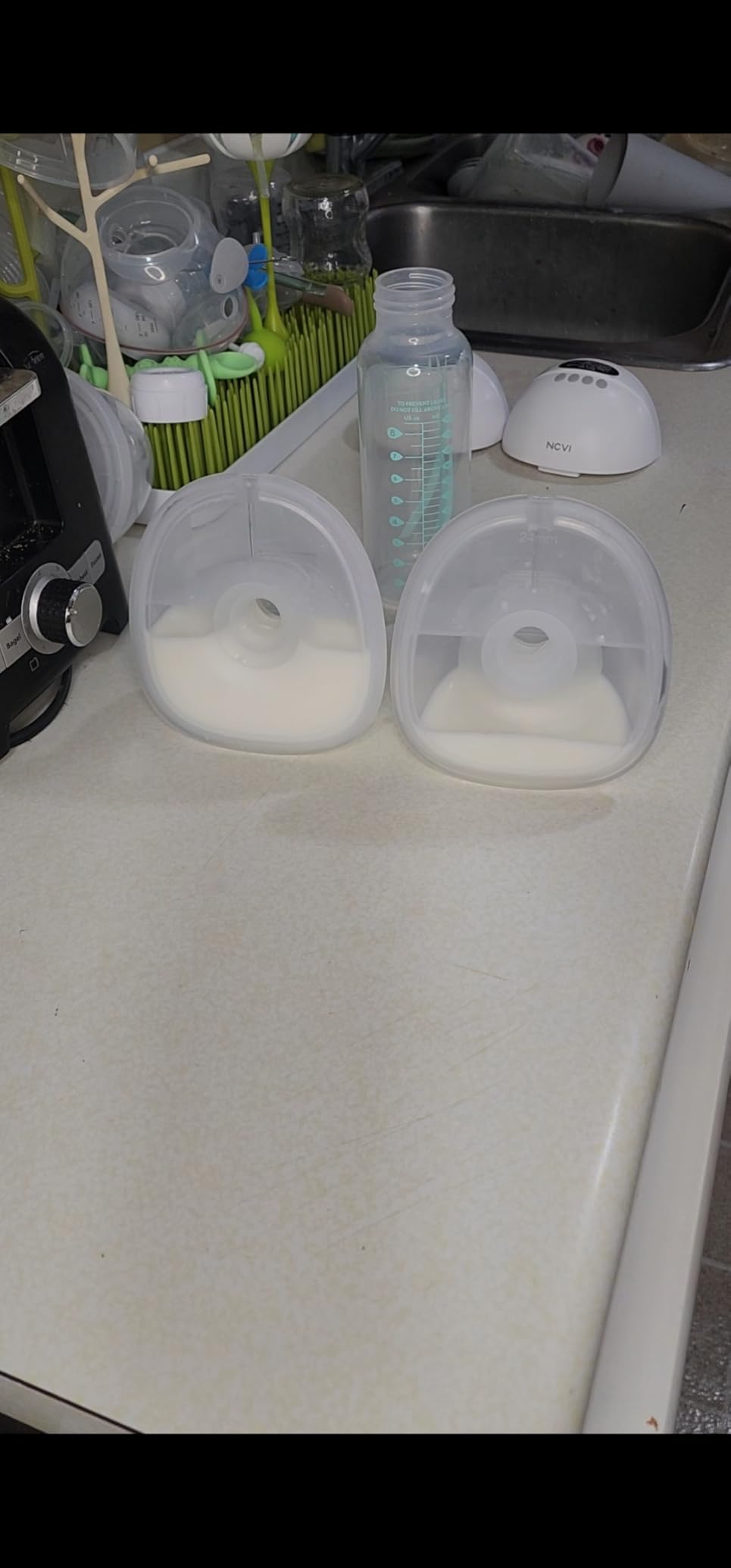 NCVI Wearable Breast Pump, in-Bra Hands-Free Electric Pump with Carry Case customer photo 1