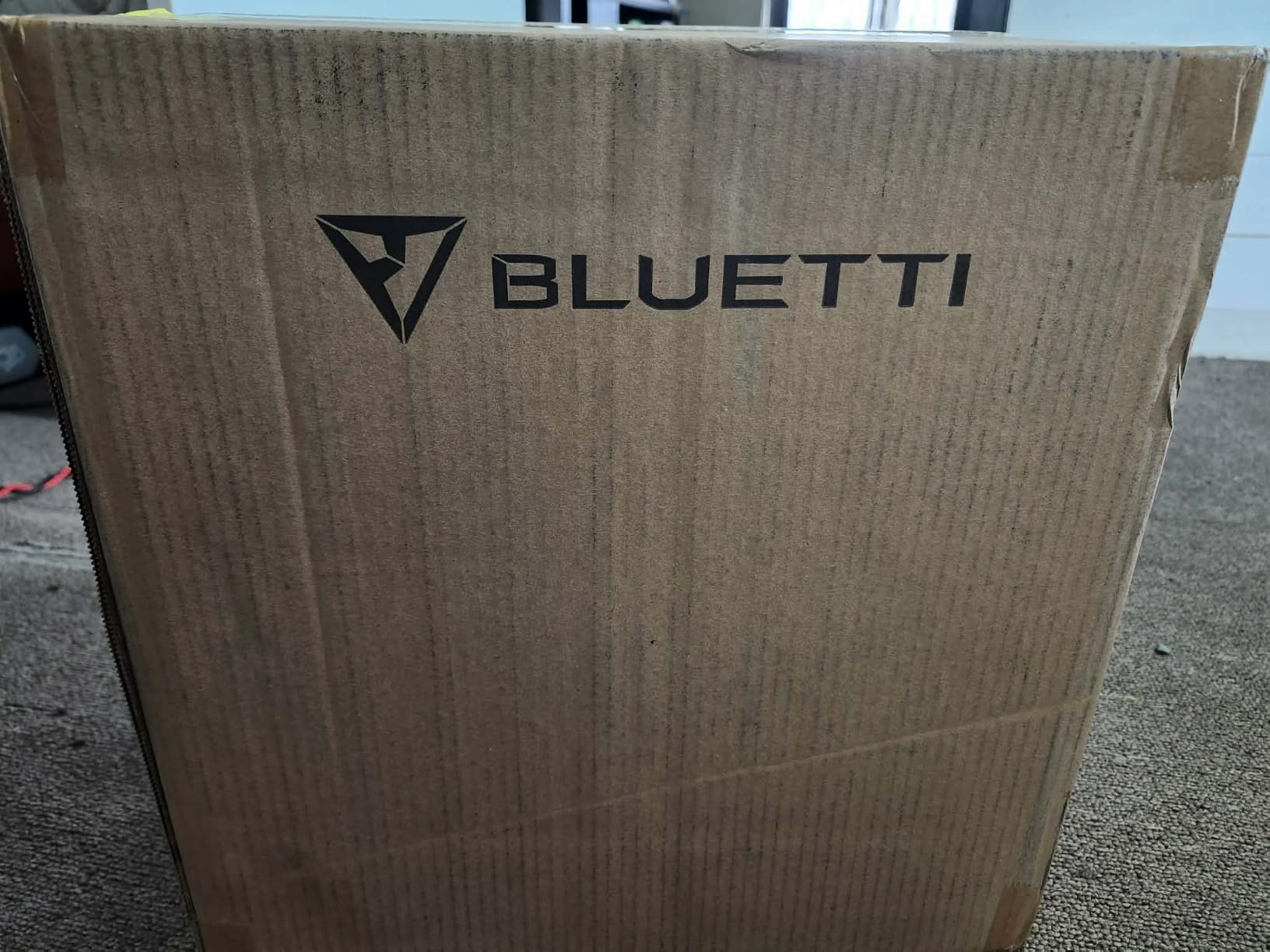 BLUETTI Solar Generator Elite 100 mini & 350W Solar Panel Included 1004.8Wh customer photo 2